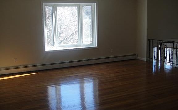 2nd image of 93 Keats Dr