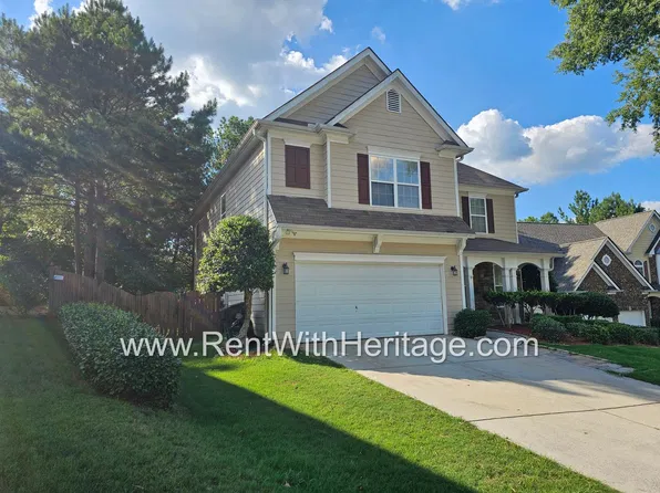 5253 Inverness Ct, Douglasville, GA 30135