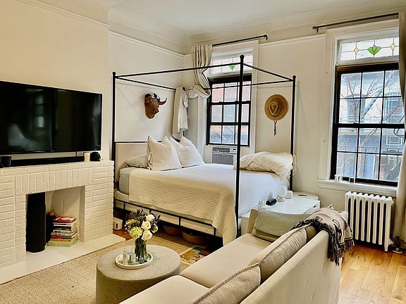 3rd image of 378 Bleecker Street 2f #2F