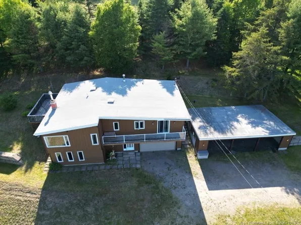 23 Edgewood Ln, Grand Bay Westfield, NB E5K 3G6