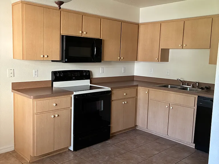 7404 Canterbury St #2 — Photo 6