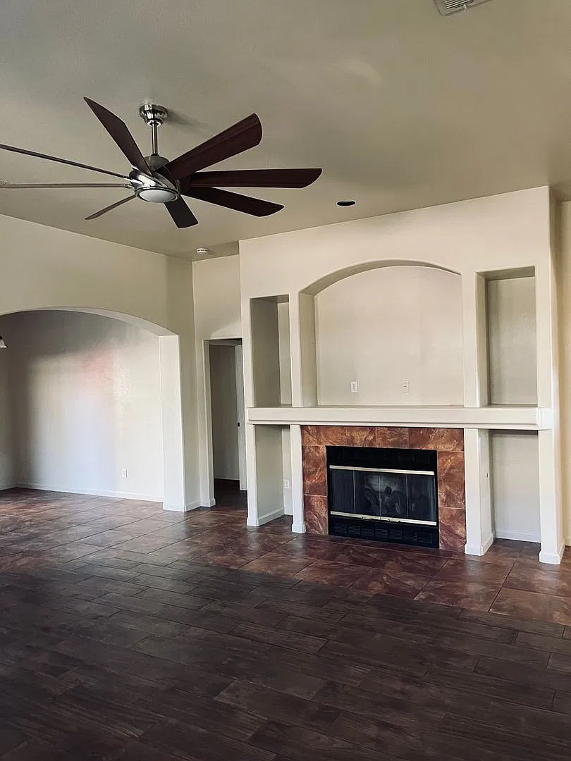 Farmersville Home Move in Ready! — Photo 3