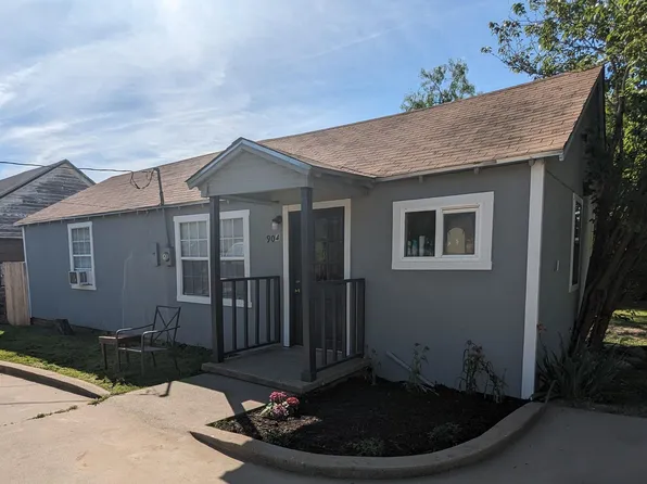 904 E Avenue G, Lampasas, TX 76550