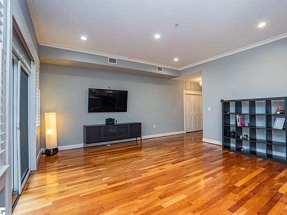 4th image of 155 Riverplace Way #108