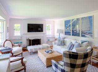 276 Hill St, Southampton, NY 11968