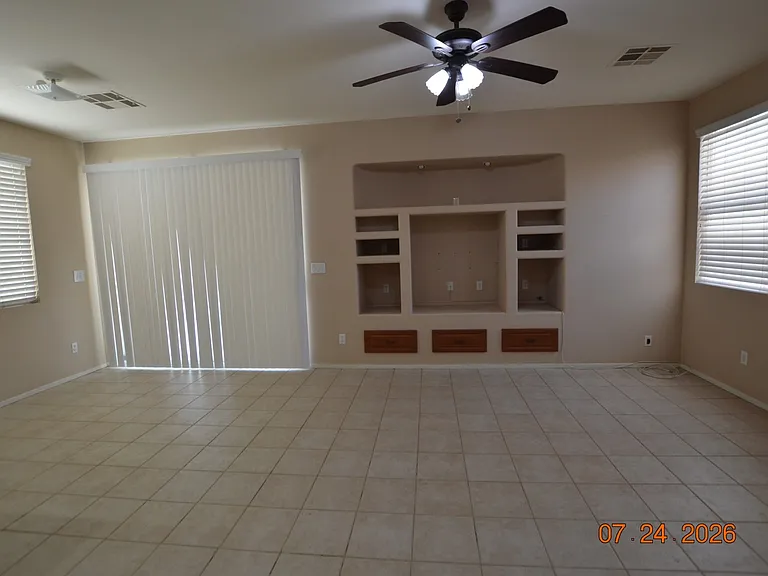 10656 Primrose Arbor Ave — Photo 4