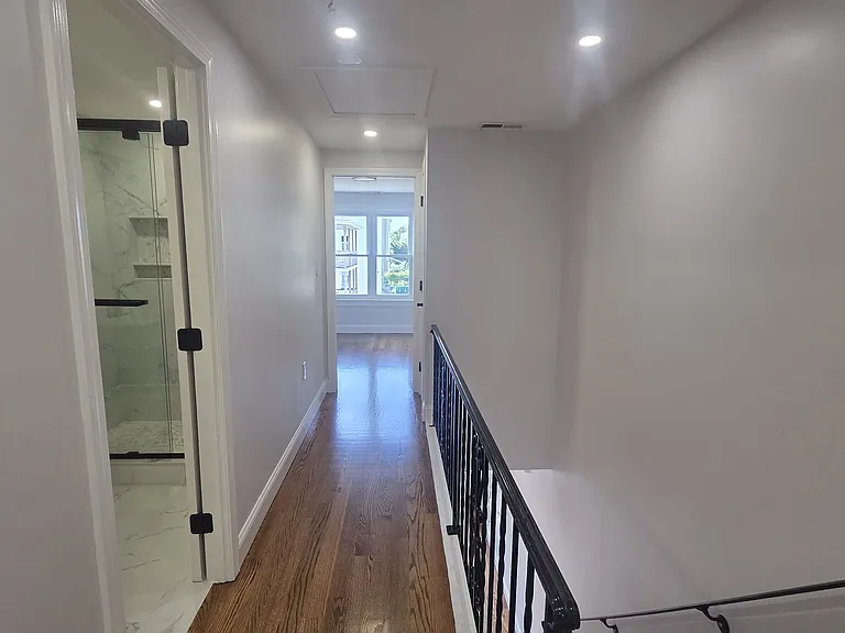 90 Light St #15 — Photo 4