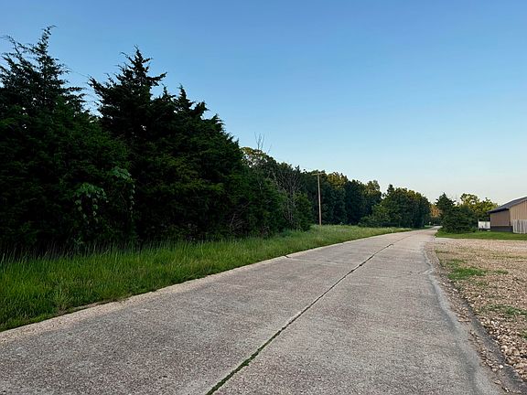 2nd image of 000 Lucky Road