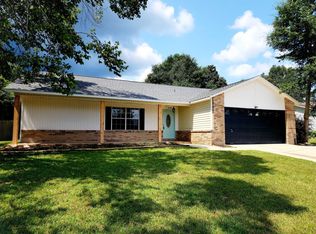175 Villacrest Dr, Crestview, FL 32536