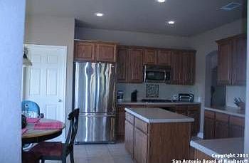 4th image of 3327 Brooktree Ct
