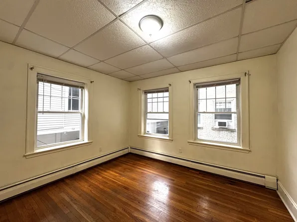 97 College Ave, Somerville, MA