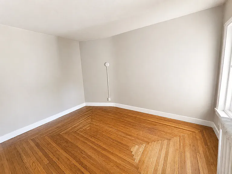 922 W Walnut St #2 — Photo 7