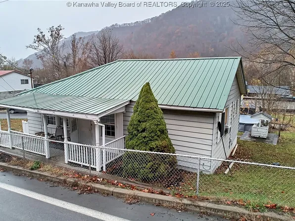 16298 Deepwater Mountain Rd, Montgomery, WV 25136