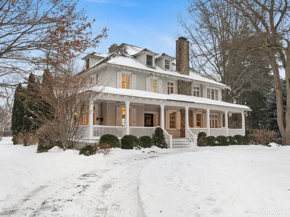 242 Ocean Drive West, Stamford, CT 06902