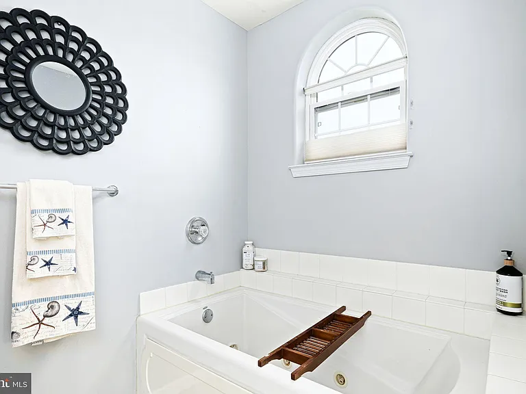 536 W Montgomery Ave — Photo 37