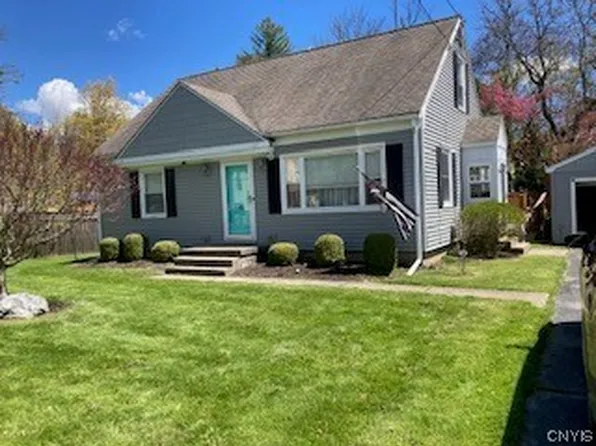 41 Montgomery St, Hamilton, NY 13346