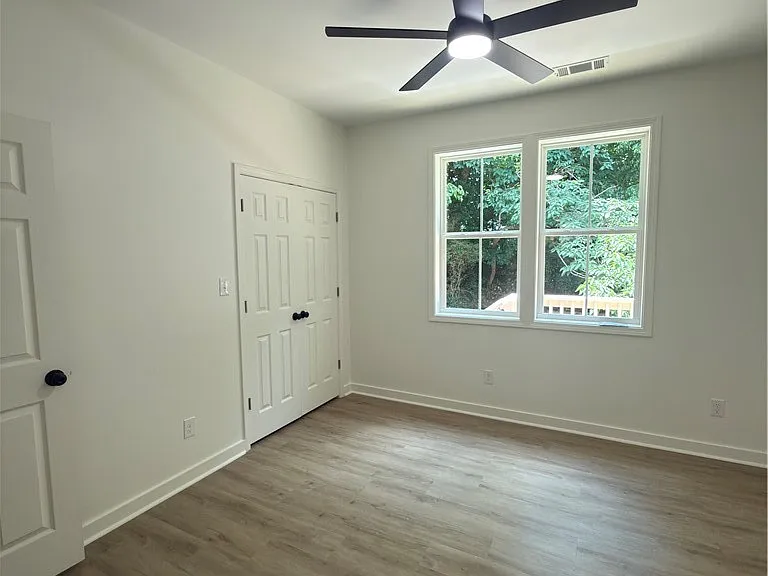 294 Moreland Ave — Photo 9