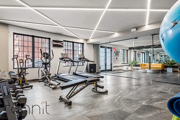 Rented by Rennit Inc. | media 30