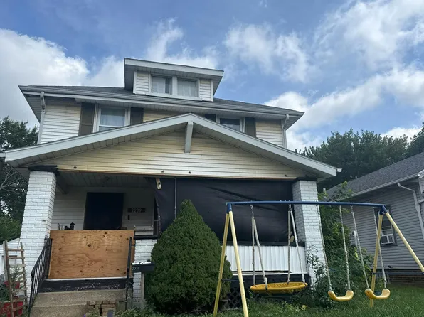 2239 9th St NW, Canton, OH 44708