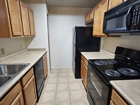 3rd image of 3830 S Lakewood Pkwy #1066