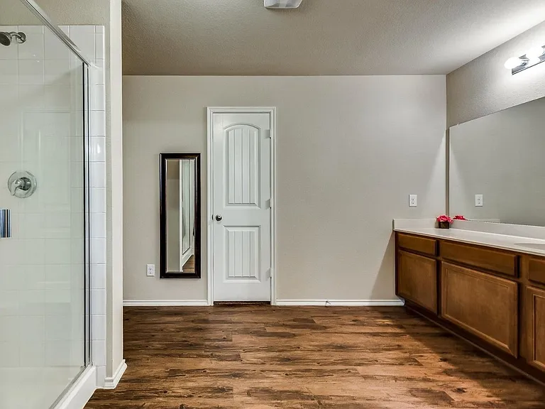 1407 Pampa Grass Dr — Photo 9