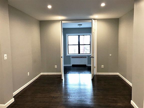2nd image of 1011 Carroll Pl APT 2B