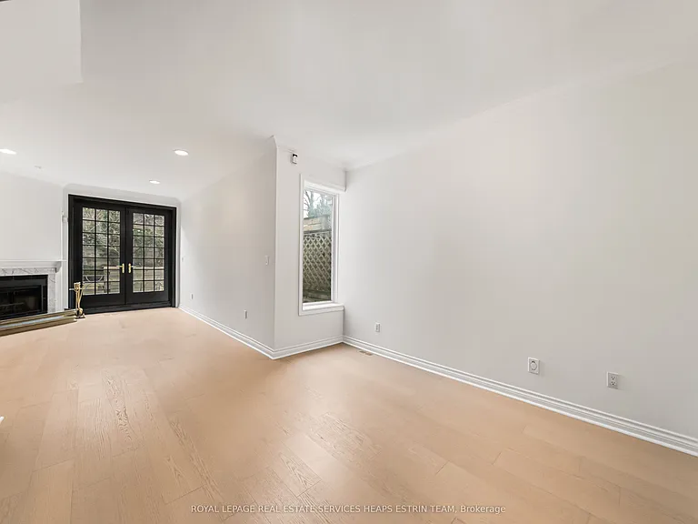 10 Gibson Ave — Photo 13