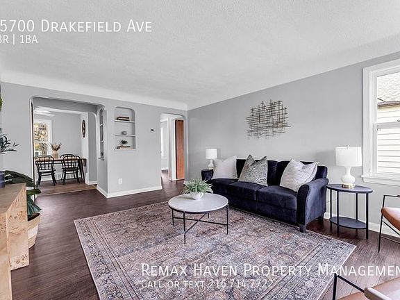 3rd image of 25700 Drakefield Ave