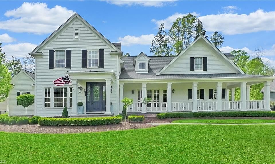 1st image of 245 Bramley Ct