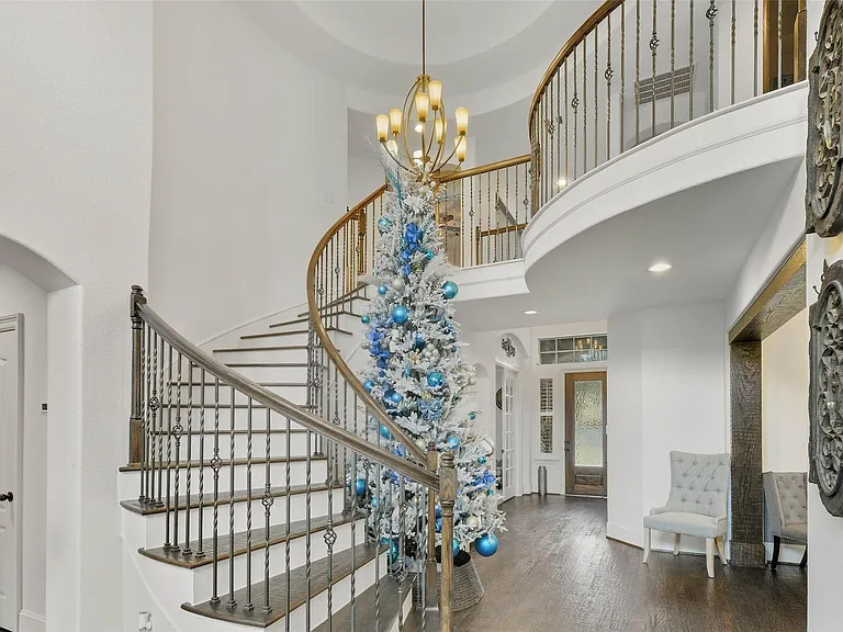 17611 Fossil Ridge Ln — Photo 4