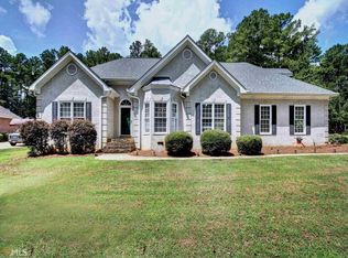 115 Zelkova Dr, Fayetteville, GA 30215