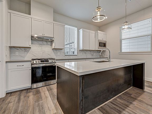 3rd image of 2710 Grand Fountains Dr #B
