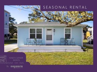 906 W Sportsman Dr, Kill Devil Hills, NC 27948