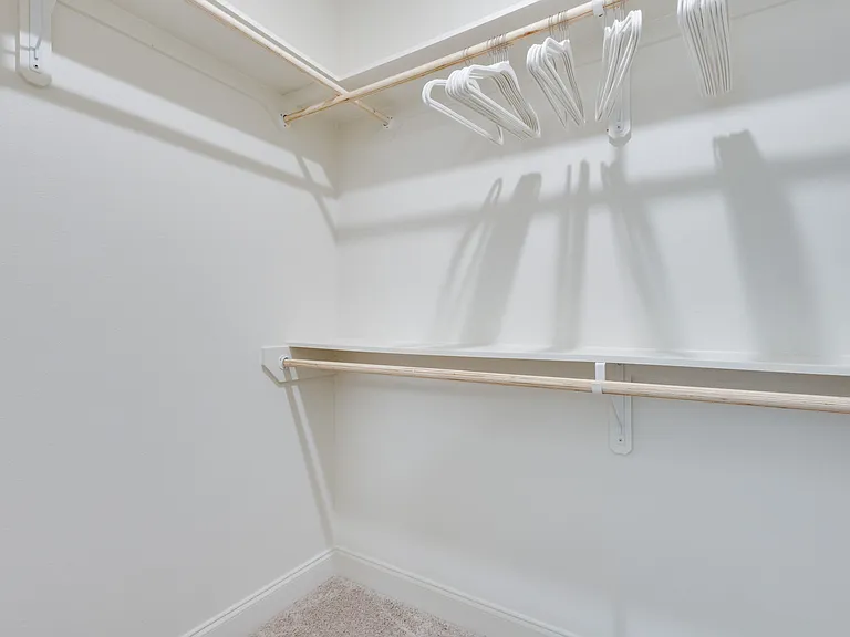 113 Ridley Ln — Photo 6