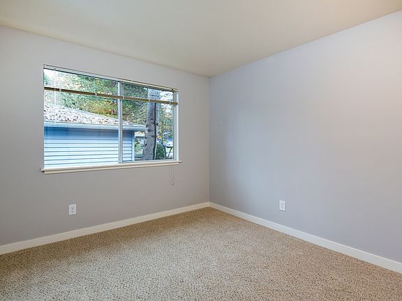 5th image of 11101 NE 128th St