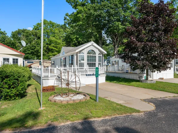 6772 San Juan, Alanson, MI 49706