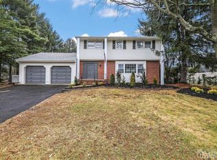 37 Fielek Ter, Parlin, NJ 08859