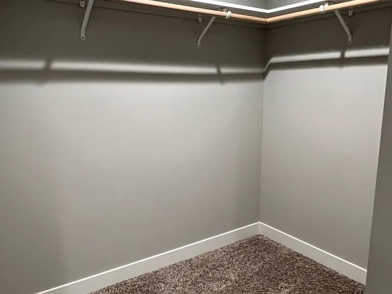 1086 S New Oak Ln — Photo 16