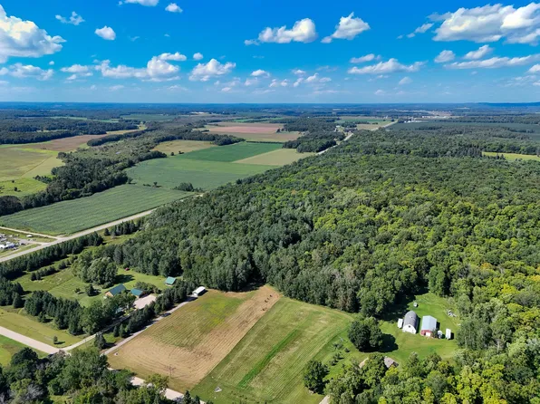 48100 110th St, Menahga, MN 56464