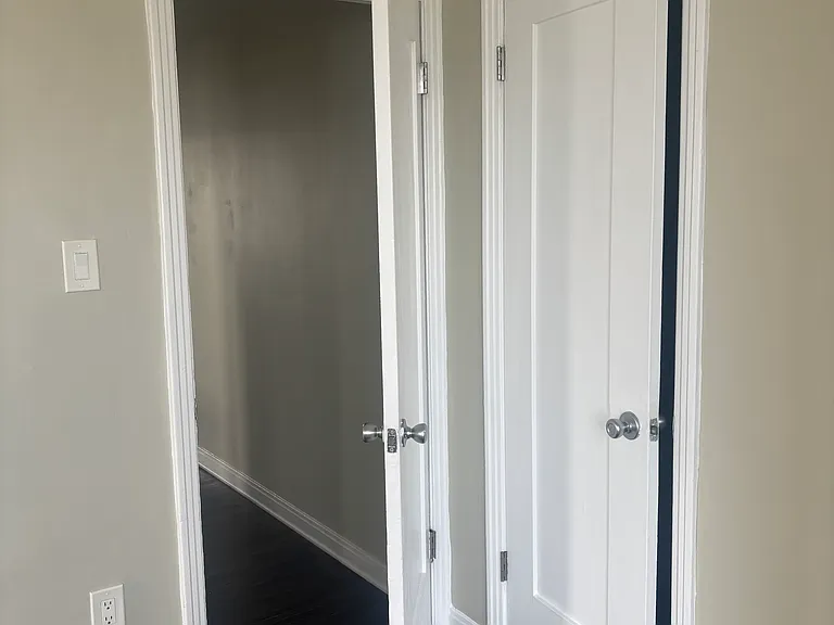 2536 S Palm Grove Ave — Photo 5