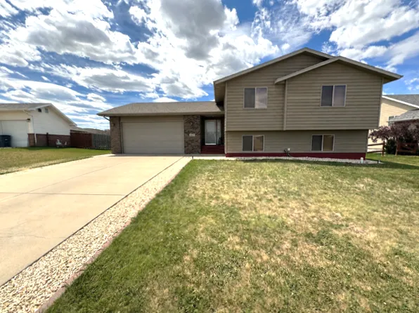 427 Morgen Rd, Box Elder, SD 57719