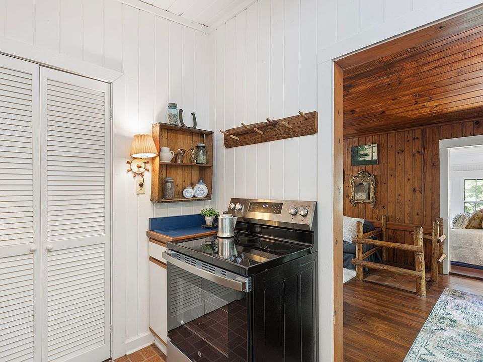 28th image of this home