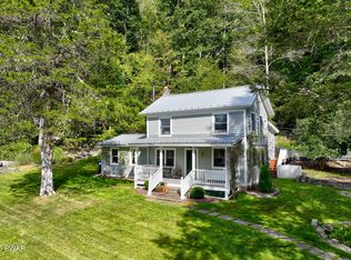 182 Lcpl Jacob Beisel Rd, Lackawaxen, PA 18435