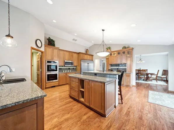7430 Bester Ave, Inver Grove Heights, MN 55076