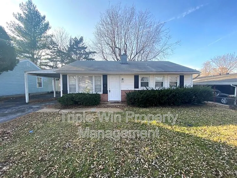 3133 Rex Ave — Photo 1