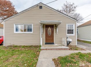 590 Chain O Hills Rd, Colonia, NJ 07067