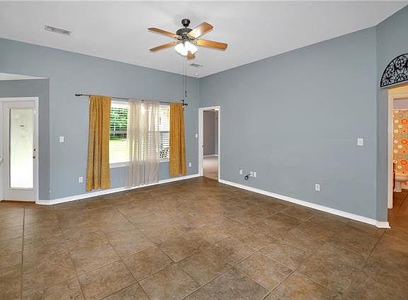 2nd image of 162 S Cherrywood Ln