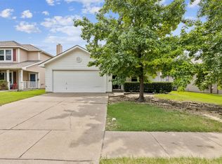 1576 Wildflower Dr, Waxahachie, TX 75165