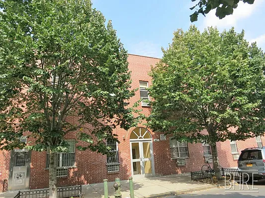 Rented by Brooklyn Heights Real Estate Inc | media 37