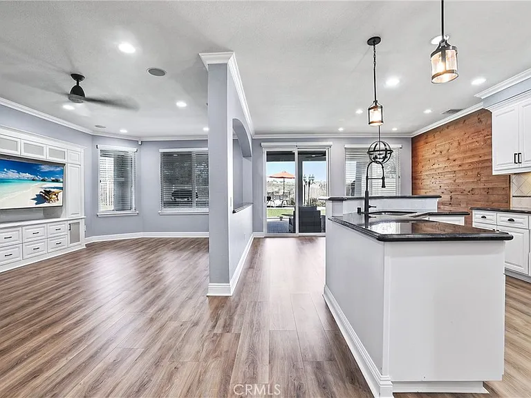 52 Touraine Pl — Photo 6
